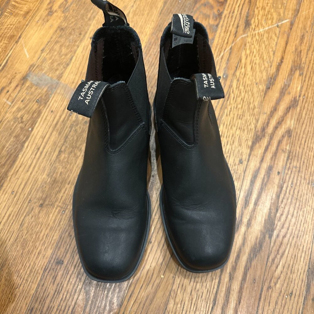 Blundstone Dress Chelsea Boots - Picture 2 of 6